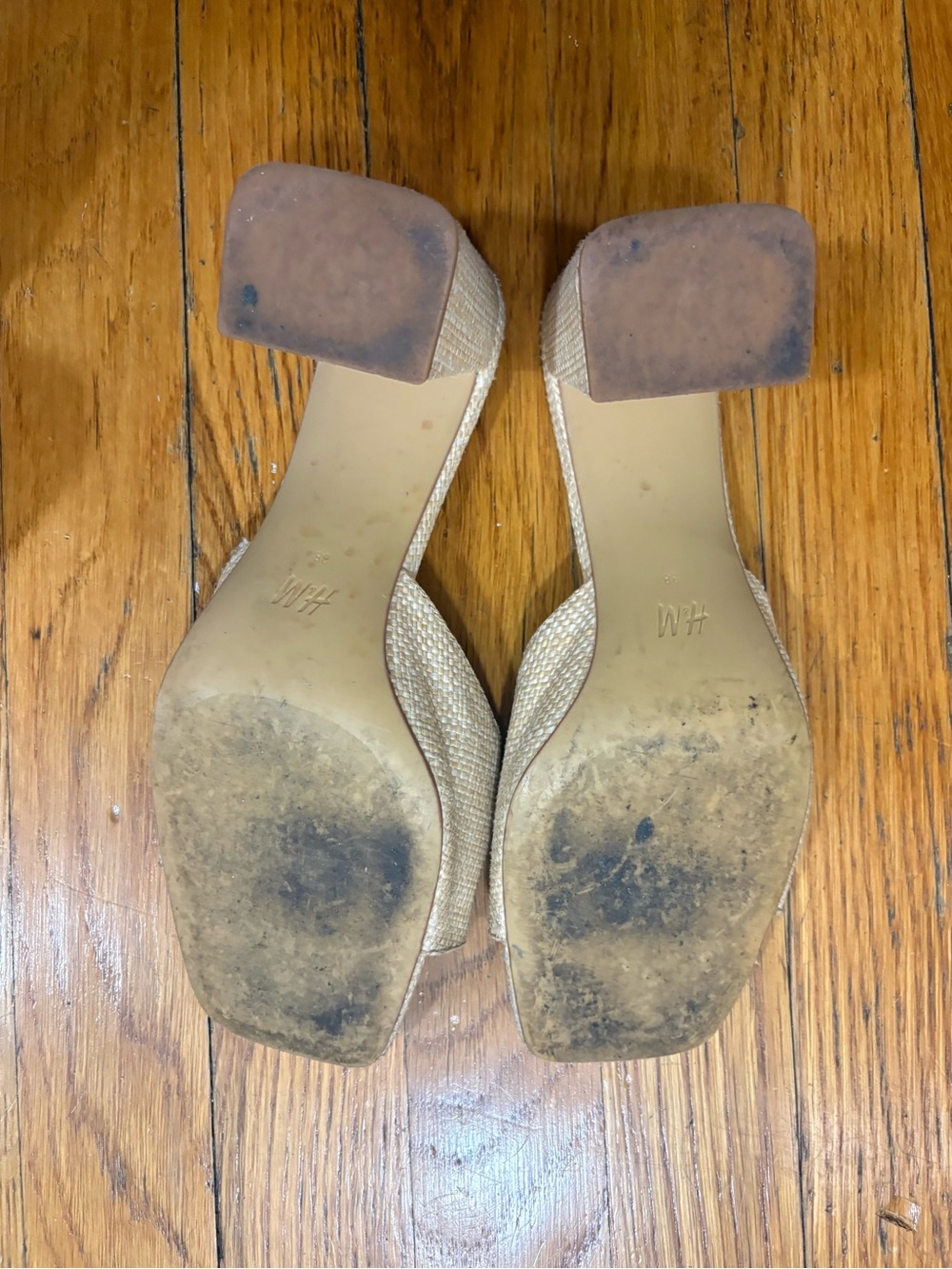 H&M Natural Raffia Open-Toe Block Heel Mules - Picture 6 of 8